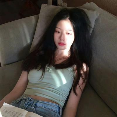 两只小猫的故事